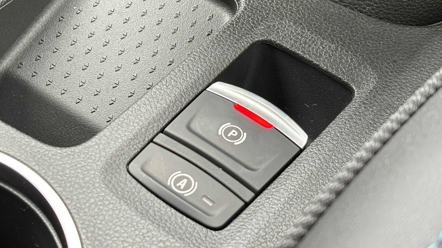 Used Renault Captur for sale - 77861810: Photo 20