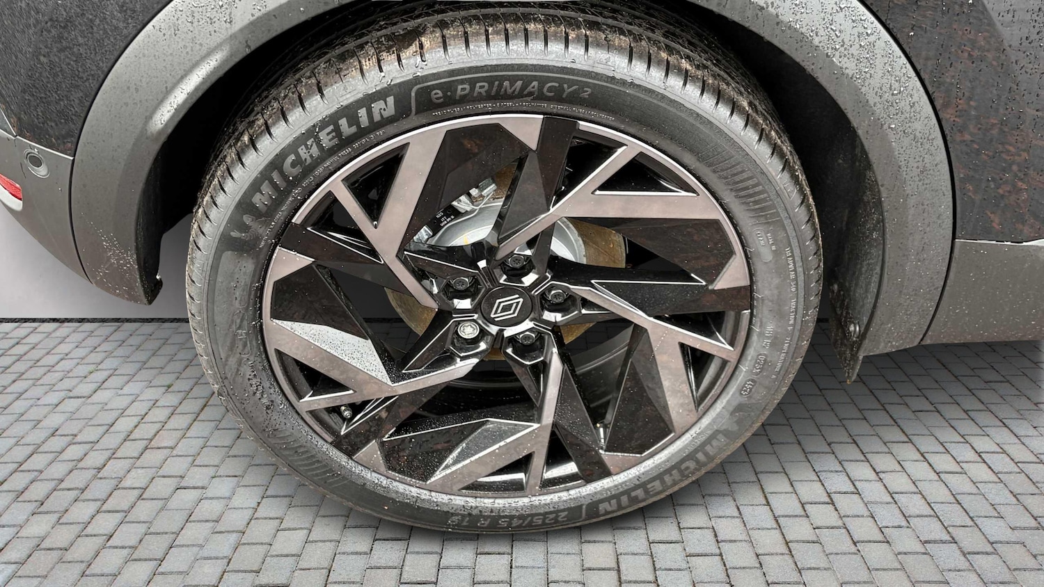 Used Renault Captur for sale - 77861810: Photo 4