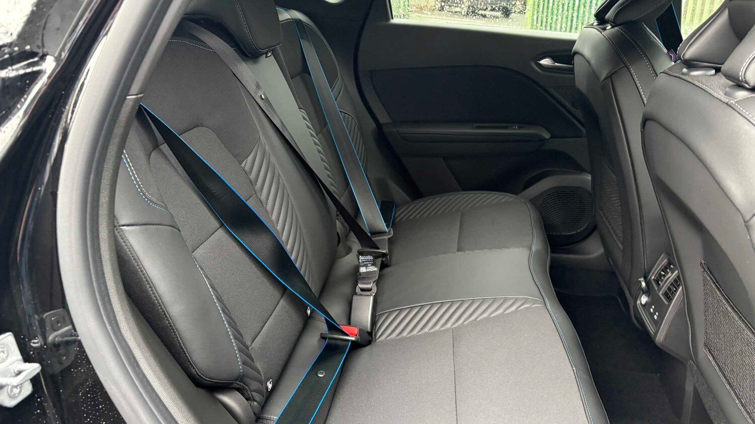 Used Renault Captur for sale - 77861810: Photo 6