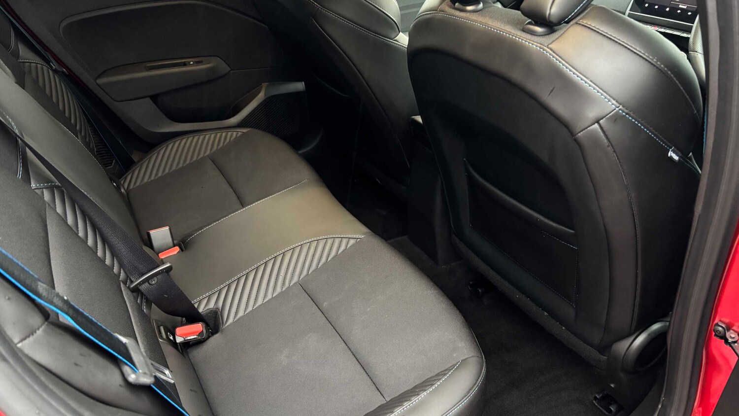 Used Renault Clio for sale - 77857915: Photo 10