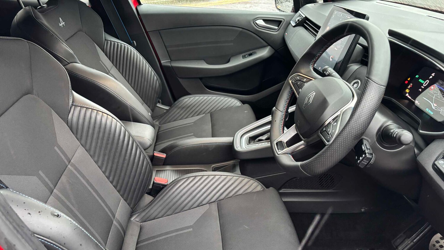 Used Renault Clio for sale - 77857915: Photo 9