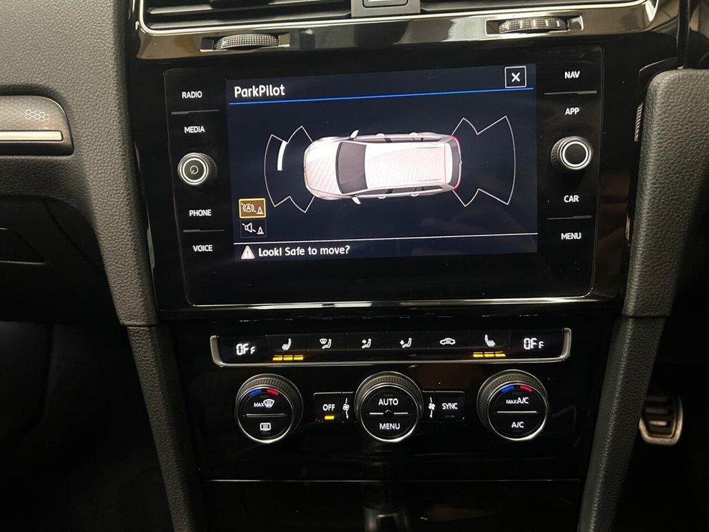 Used Volkswagen Golf 2018 for sale - 77421688: Photo 11