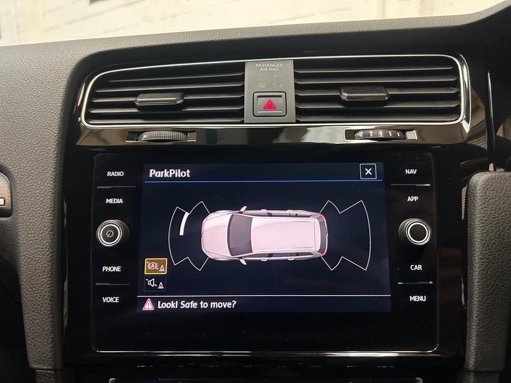 Used Volkswagen Golf 2018 for sale - 77421688: Photo 9