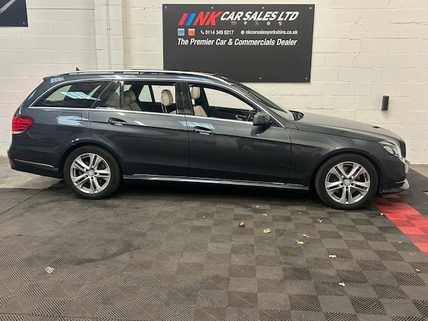 Used Mercedes-Benz E Class 2013 for sale - 76286144: Photo 4