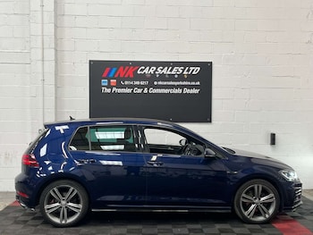 Used Volkswagen Golf 2019 for sale - 78581700: Photo