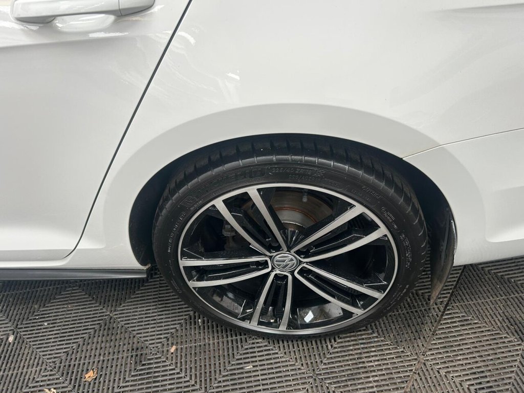 Used Volkswagen Golf 2017 for sale - 77890789: Photo 24