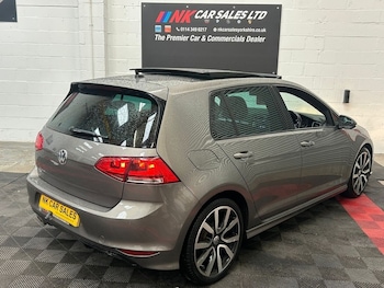 Used Volkswagen Golf 2016 for sale - 77557667: Photo