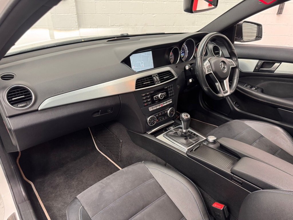 Used Mercedes-Benz C Class 2014 for sale - 77893733: Photo 21