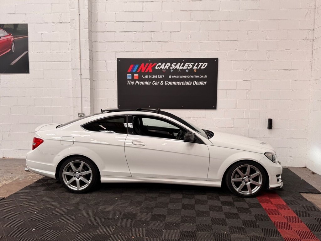 Used Mercedes-Benz C Class 2014 for sale - 77893733: Photo 5