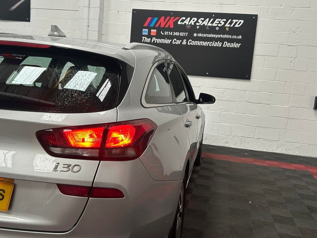 Used Hyundai i30 2018 for sale - 76312898: Photo 12
