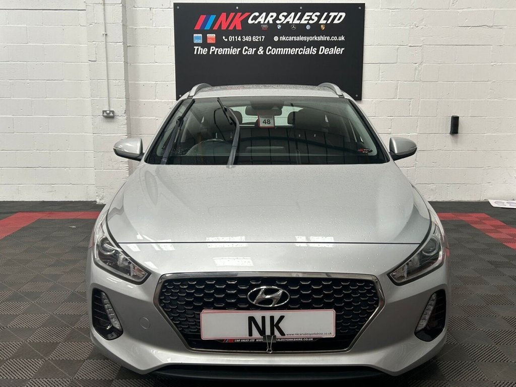 Used Hyundai i30 2018 for sale - 76312898: Photo 3