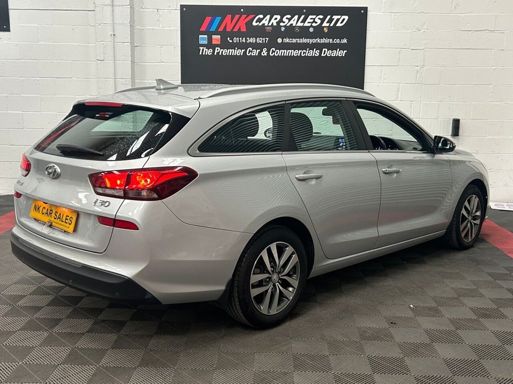 Used Hyundai i30 2018 for sale - 76312898: Photo 7