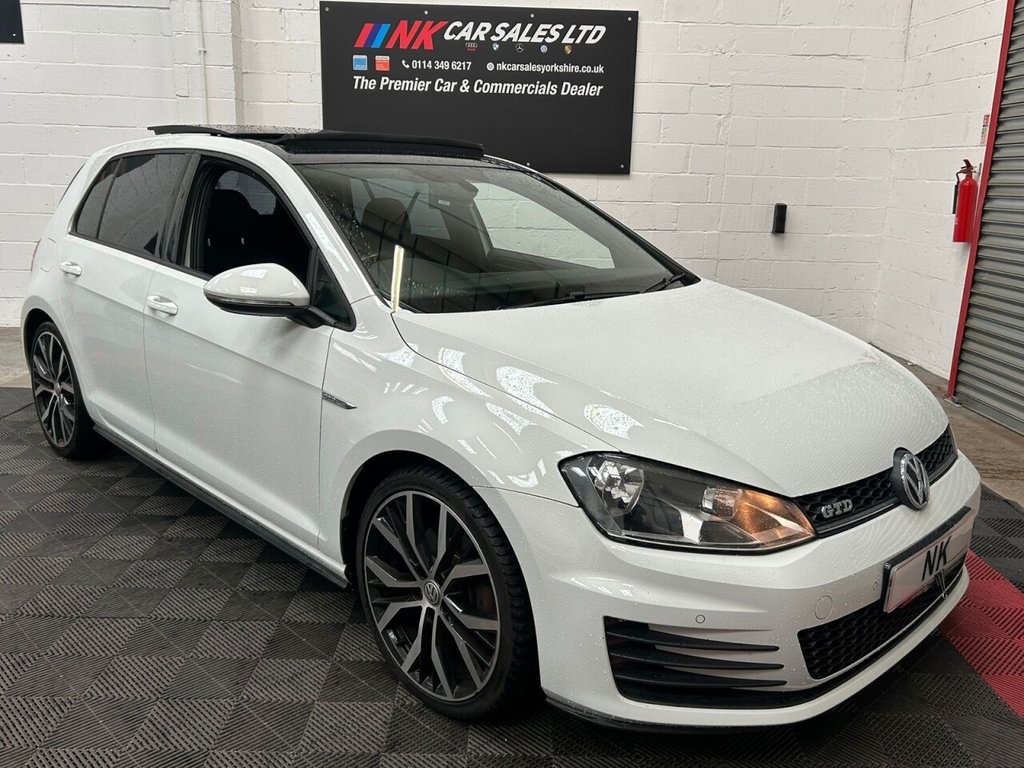 Used Volkswagen Golf 2015 for sale - 76162960: Photo 1