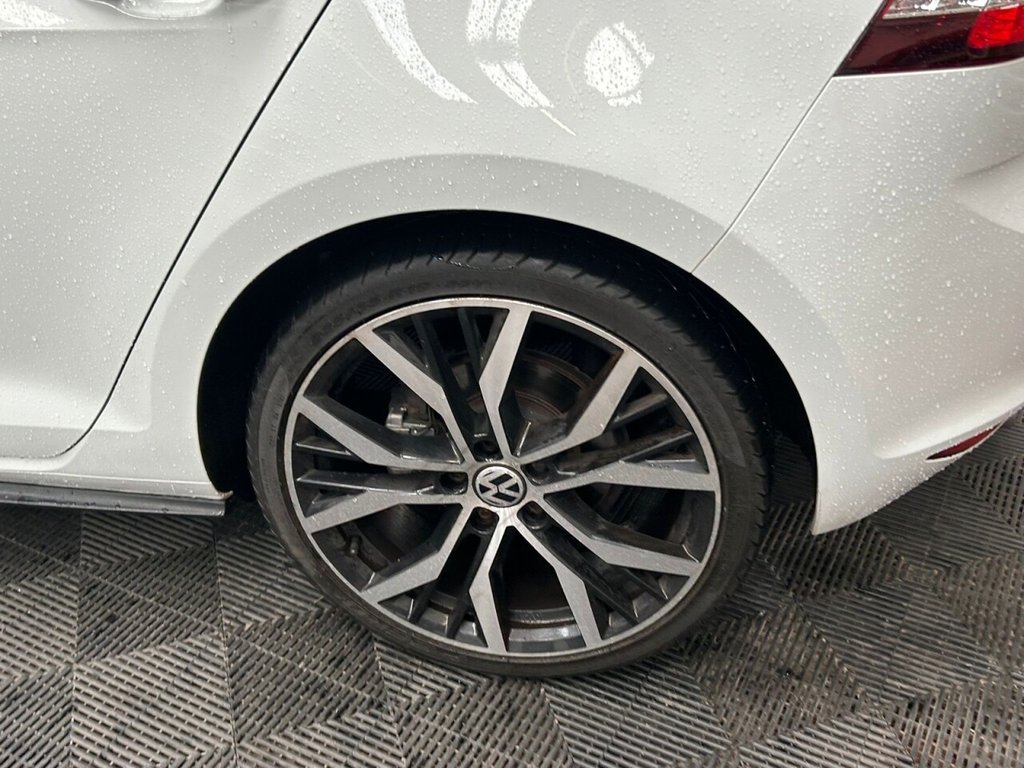 Used Volkswagen Golf 2015 for sale - 76162960: Photo 6