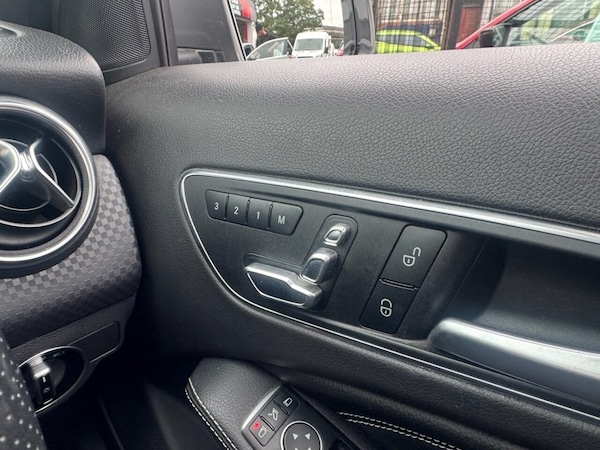 Used Mercedes-Benz A-Class 2018 for sale - 76132887: Photo 10