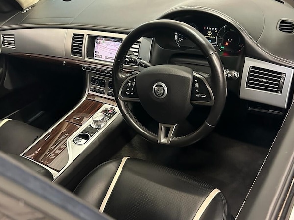 Used Jaguar XF 2012 for sale - 68884798: Photo 46
