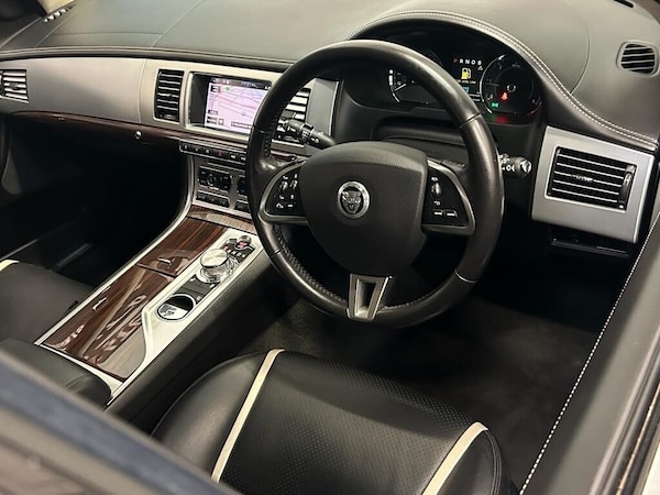 Used Jaguar XF 2012 for sale - 68884798: Photo 48