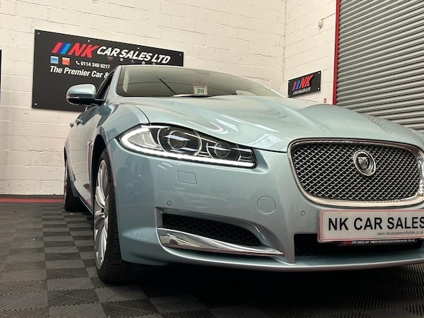 Used Jaguar XF 2012 for sale - 68884798: Photo 5