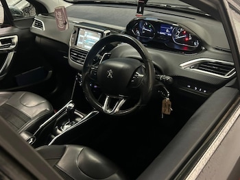 Used Peugeot 2008 2014 for sale - 77121614: Photo