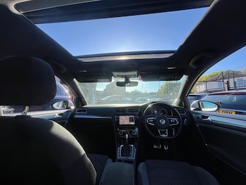 Used Volkswagen Golf 2018 for sale - 78336364: Photo