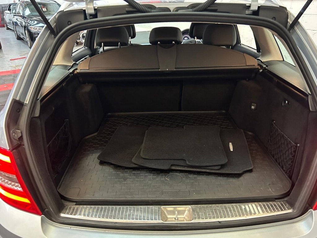 Used Mercedes-Benz C Class 2012 for sale - 76291583: Photo 40