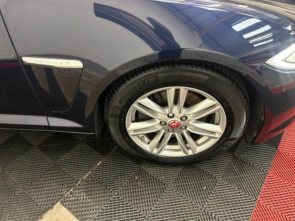 Used Jaguar XF 2014 for sale - 76665782: Photo 15