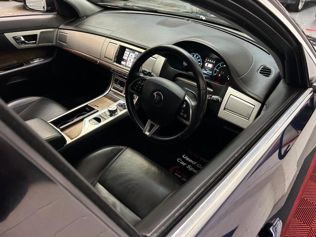 Used Jaguar XF 2014 for sale - 76665782: Photo 18