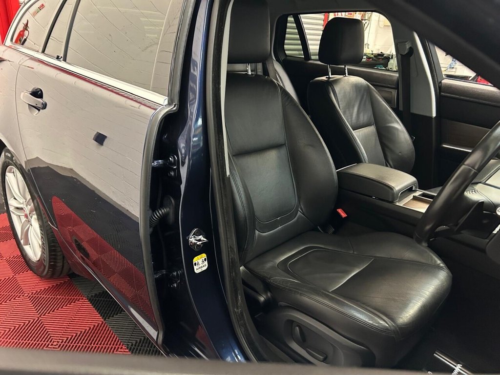 Used Jaguar XF 2014 for sale - 76665782: Photo 28