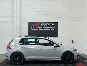 Used Volkswagen Golf 2018 for sale - 78557136: Photo