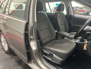 Used Volkswagen Golf 2016 for sale - 79517087: Photo