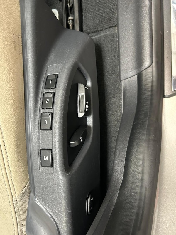 Used Volvo XC60 2015 for sale - 75675892: Photo 13