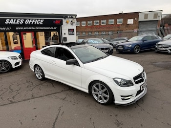 Used Mercedes-Benz C Class 2014 for sale - 77413402: Photo