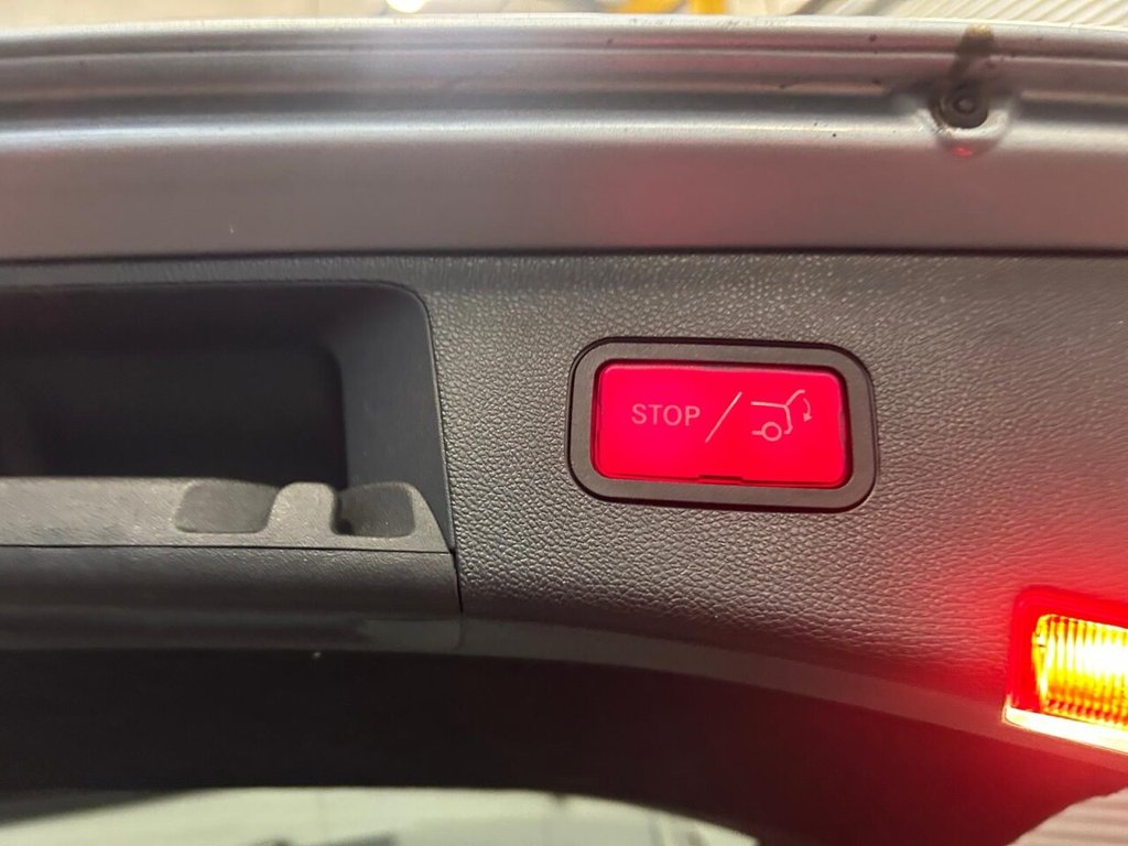 Used Mercedes-Benz E Class 2015 for sale - 76286141: Photo 15