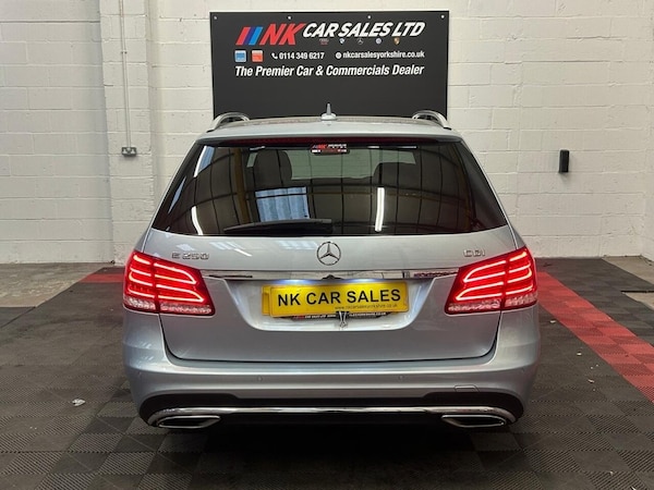 Used Mercedes-Benz E Class 2015 for sale - 76286141: Photo 4