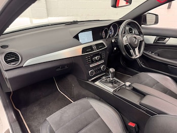 Used Mercedes-Benz C Class 2014 for sale - 78724387: Photo