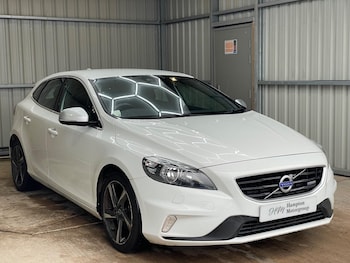 Used Volvo V40 2015 for sale - 79144659: Photo