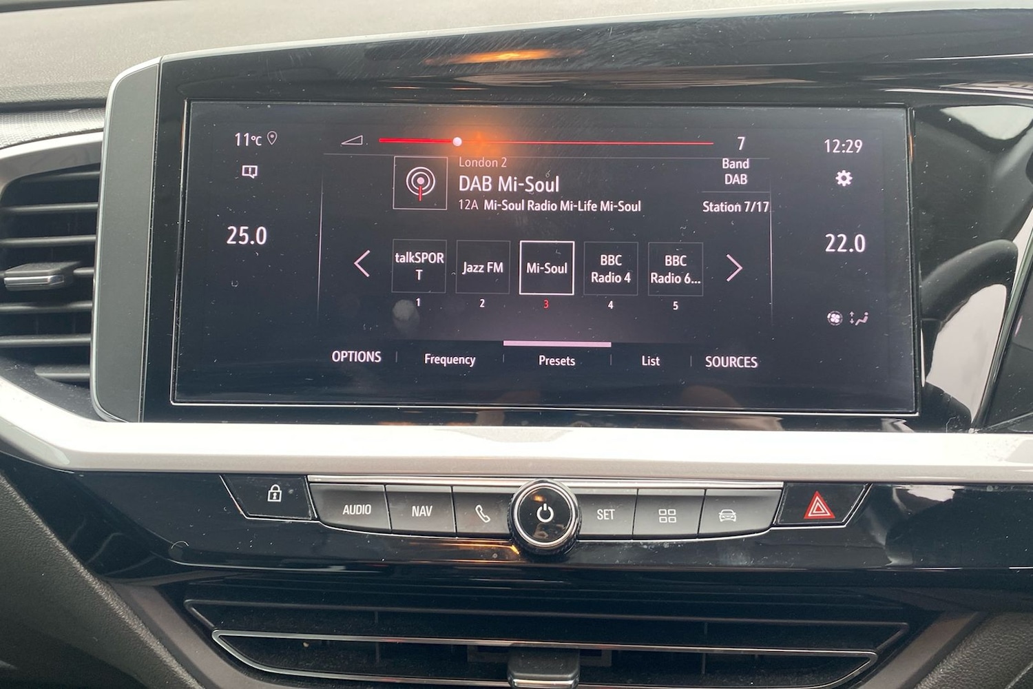 Used Vauxhall Grandland 2022 for sale - 76946664: Photo 14