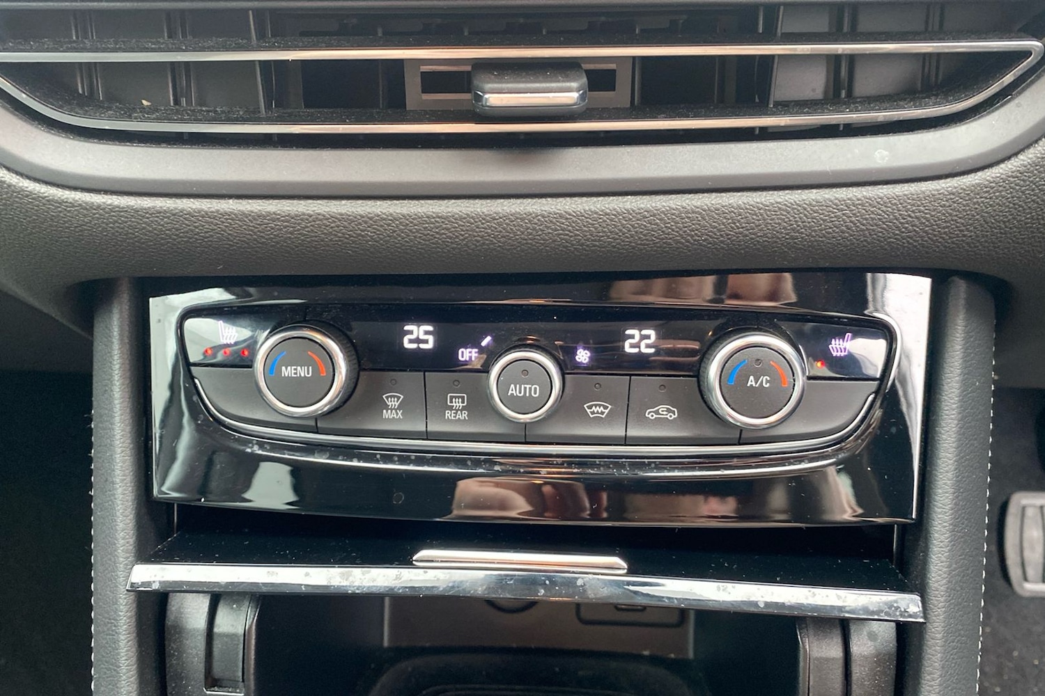 Used Vauxhall Grandland 2022 for sale - 76719797: Photo 15