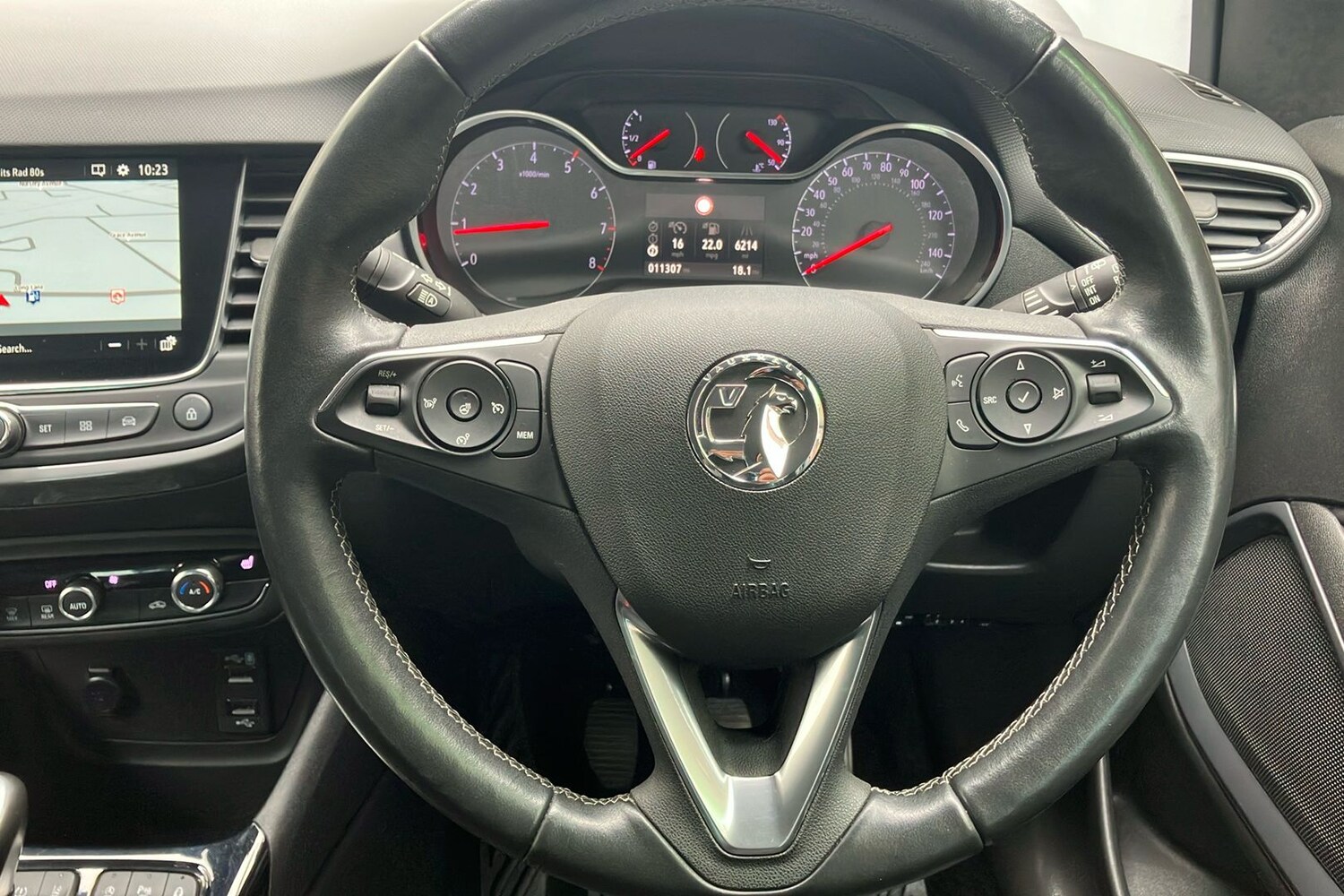 Vehicle 33