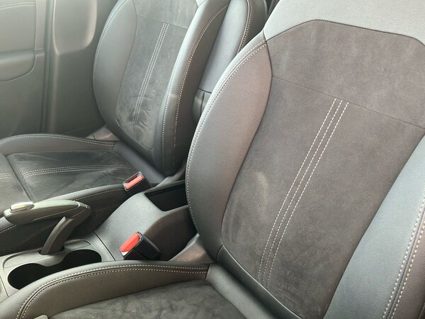 Used Vauxhall Crossland 2023 for sale - 76236532: Photo 3