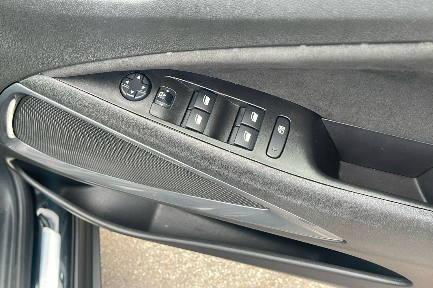 Used Vauxhall Crossland 2024 for sale - 77219869: Photo 18