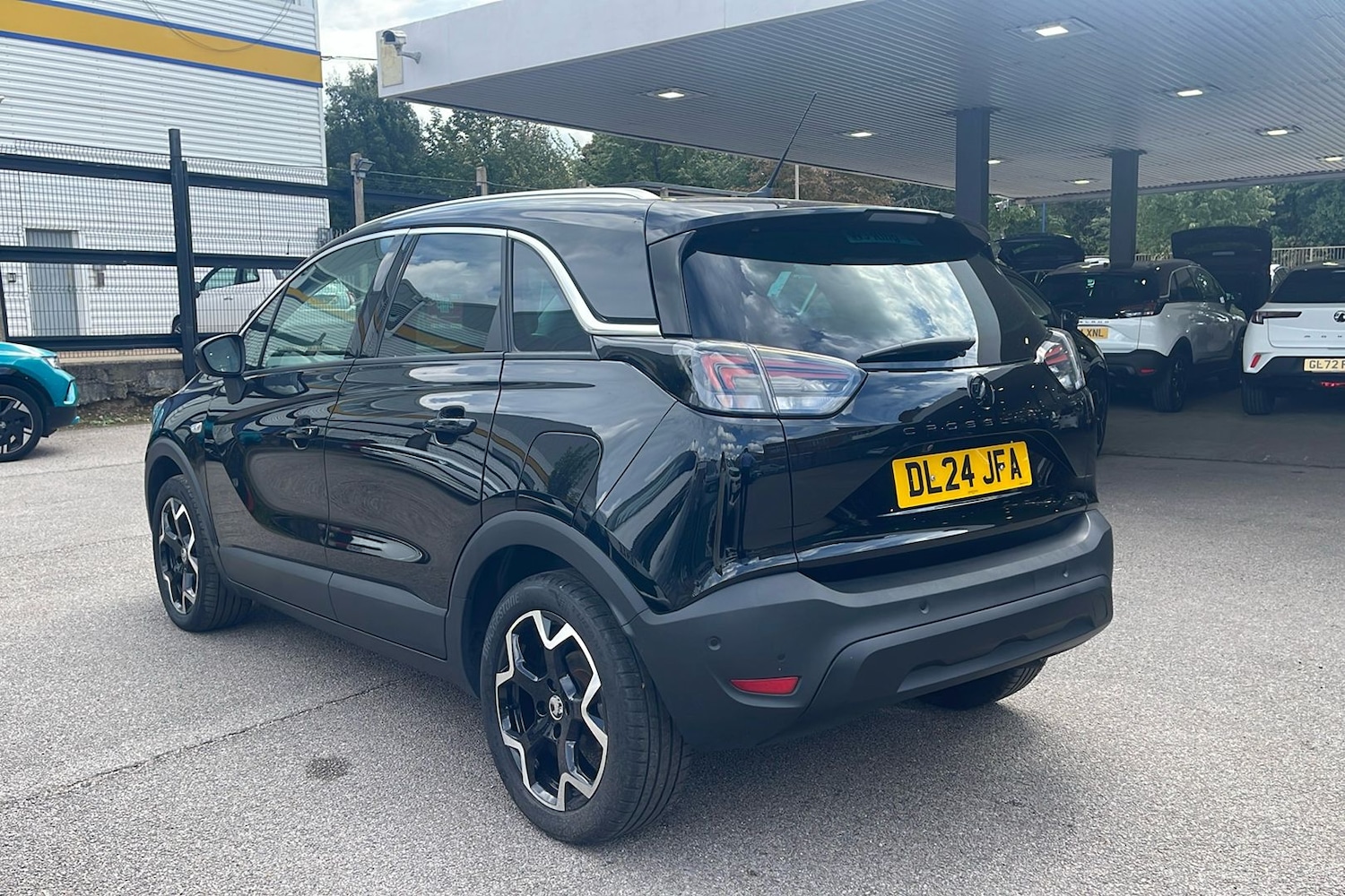 Used Vauxhall Crossland 2024 for sale - 77219869: Photo 2