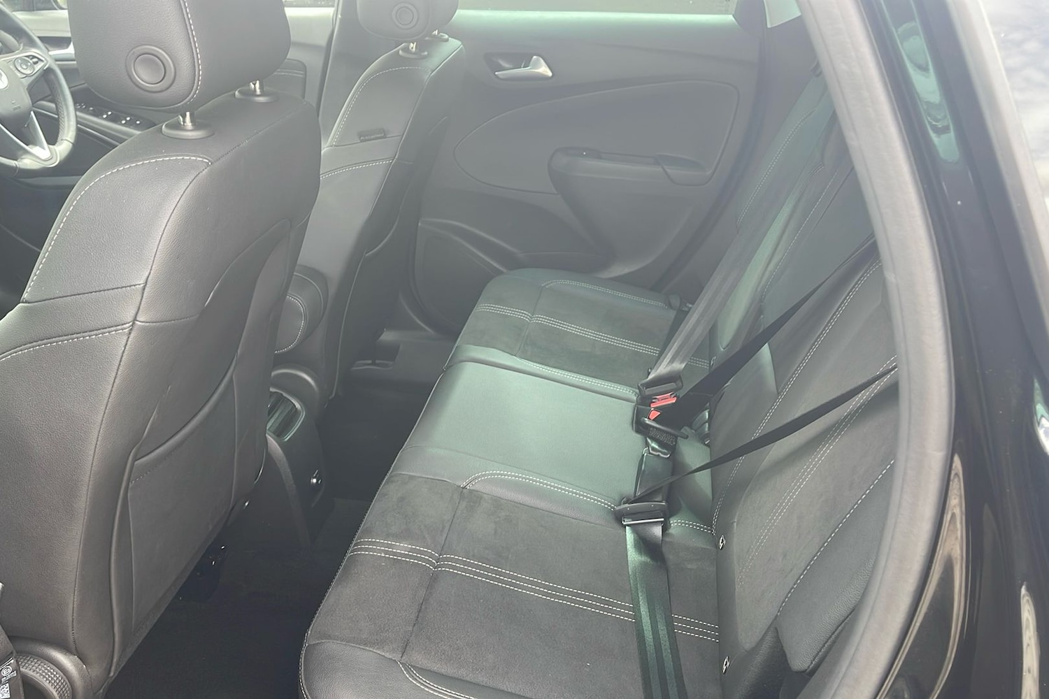 Used Vauxhall Crossland 2024 for sale - 77219869: Photo 5