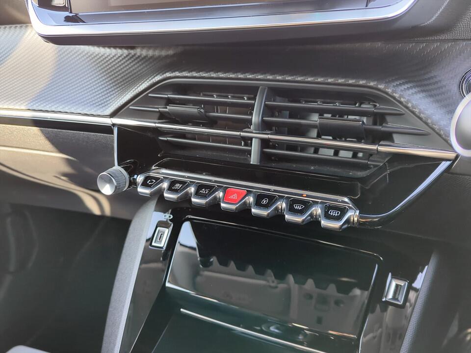 Used Peugeot 208 2020 for sale - 77202523: Photo 19