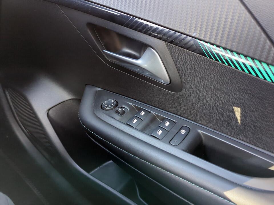 Used Peugeot 208 2020 for sale - 77202523: Photo 25