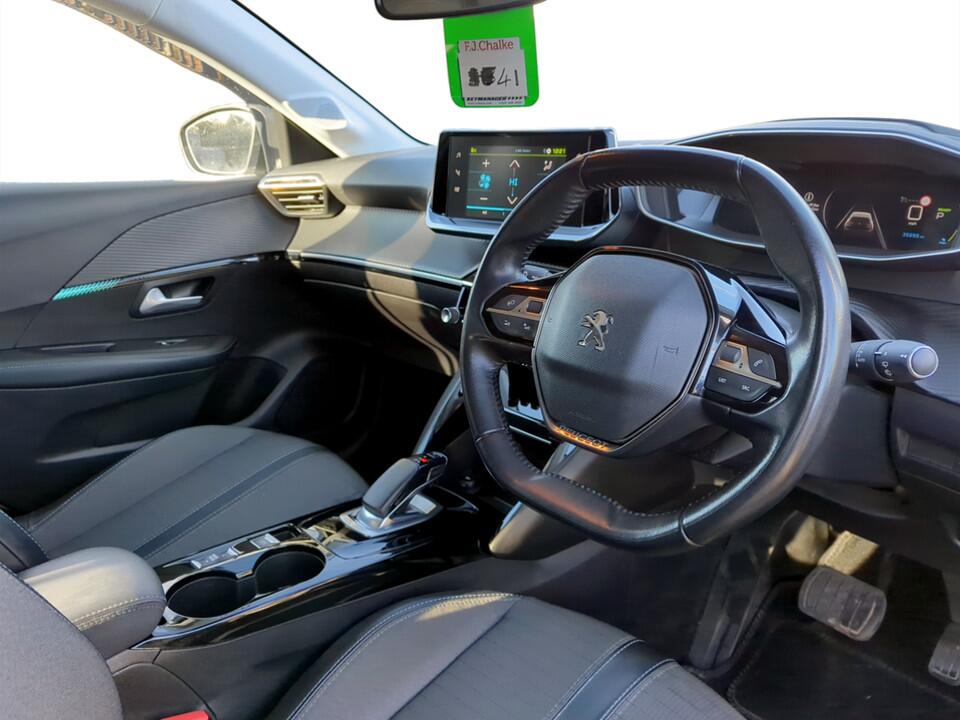 Used Peugeot 208 2020 for sale - 77202523: Photo 6