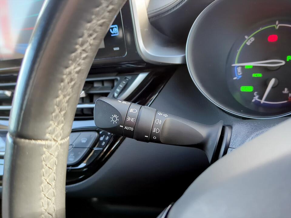 Used Toyota C-HR for sale - 76965193: Photo 23