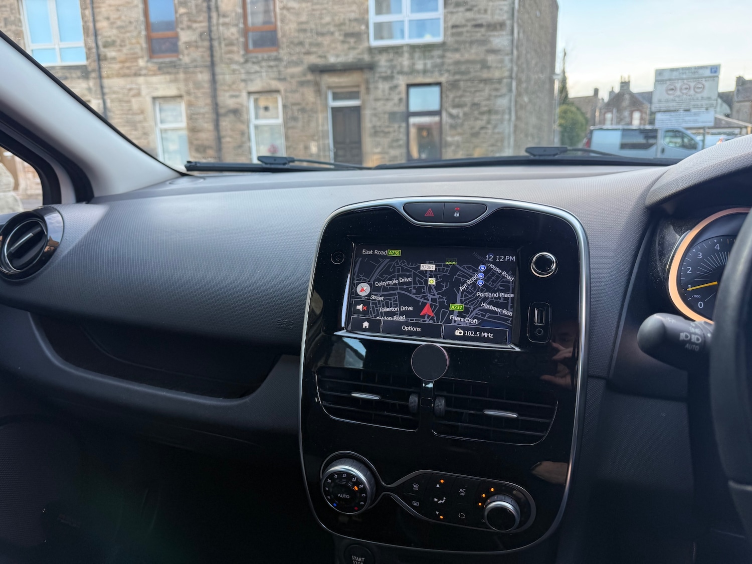 Used Renault Clio 2015 for sale - 77245536: Photo 13