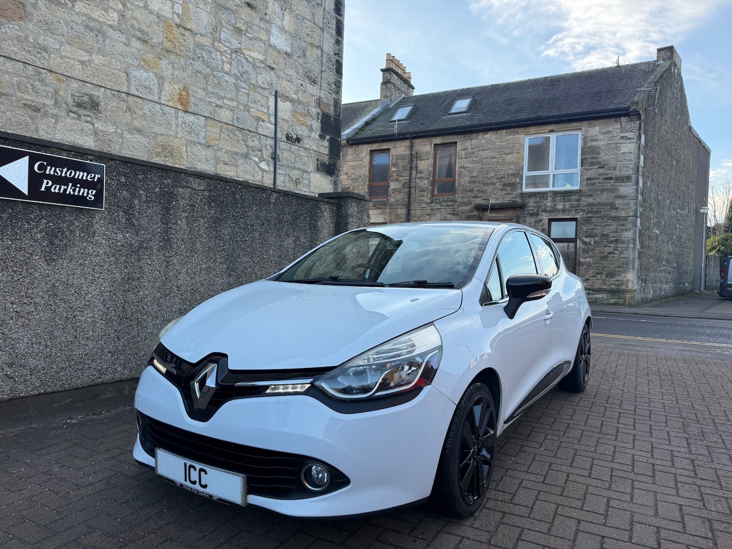 Used Renault Clio 2015 for sale - 77245536: Photo 16
