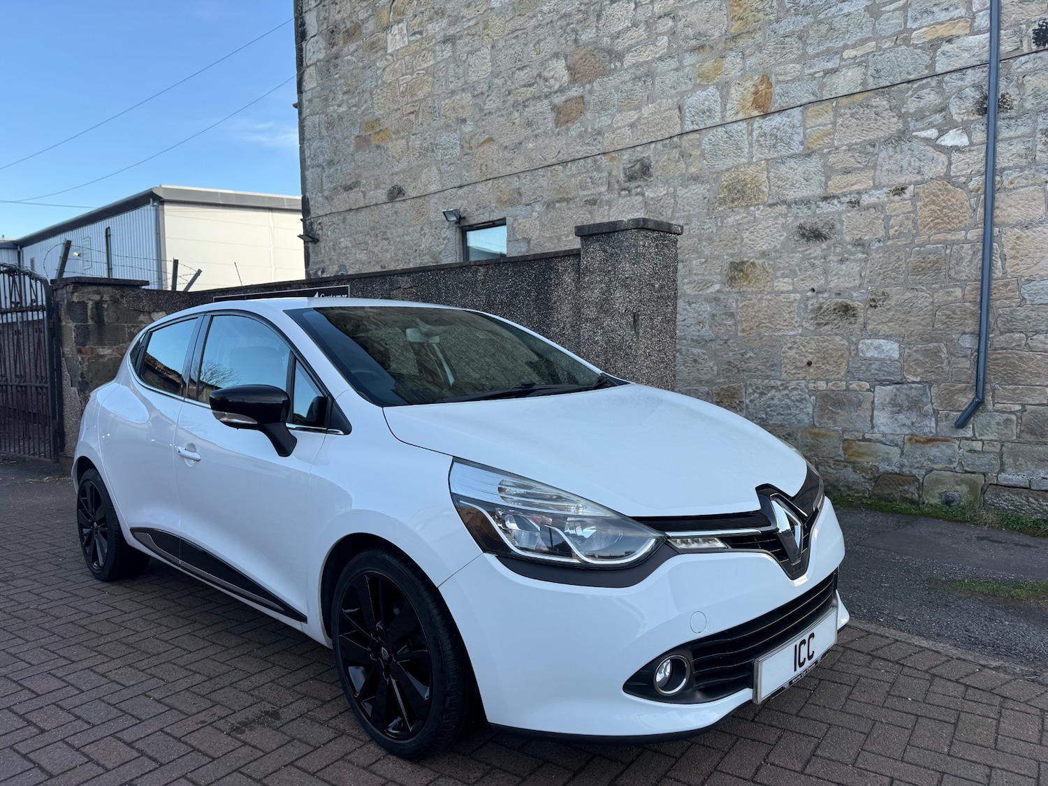 Used Renault Clio 2015 for sale - 77245536: Photo 9